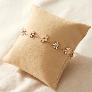 Beautiful Flower Bracelet